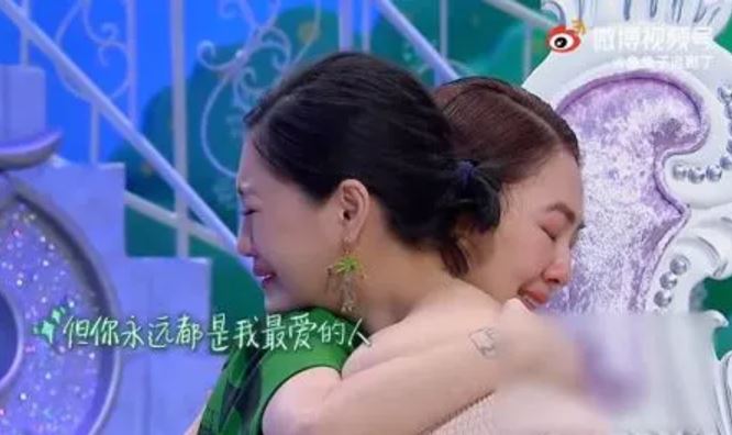 小S终日以泪洗面精神状况堪忧 大S骨灰永久放家中原因曝