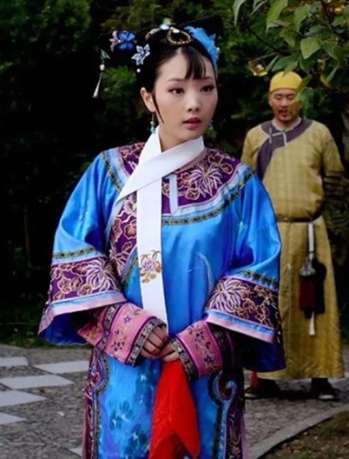 崔漫莉自曝无照酒驾肇逃 网忧《甄嬛传》受牵连下架