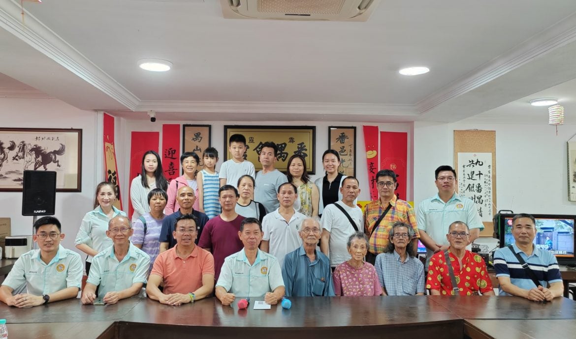 已故刘维翰的番禺籍亲属拜访霹雳番禺会馆