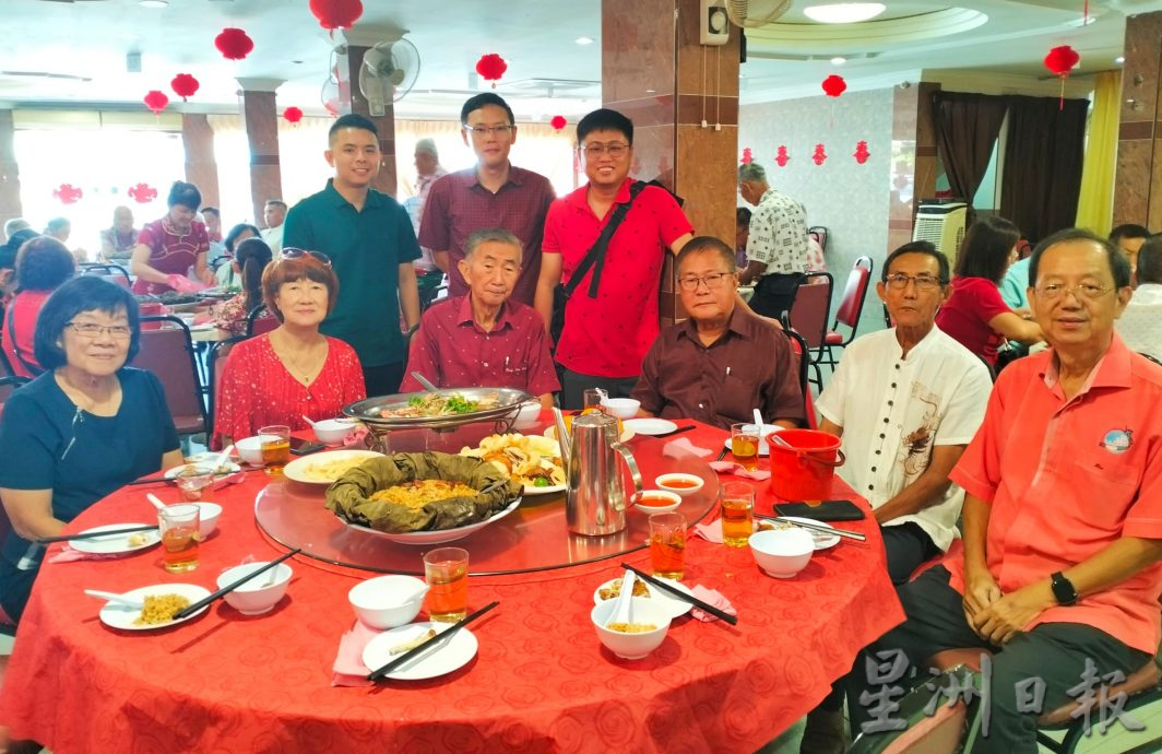 **已签发**柔：森波浪马华新春团拜，李廷汉吁党员为社区谋福利