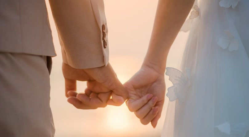 *已签发*柔:狮城二三事:去年涉假结婚被捕人数增逾4倍 从8人增至41人