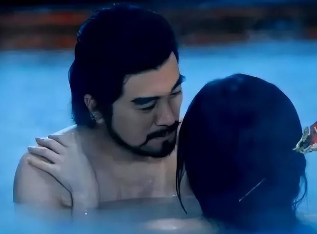 张嘉元演技差用“爱豆”开脱 惹怒章子怡开骂：别做人设！