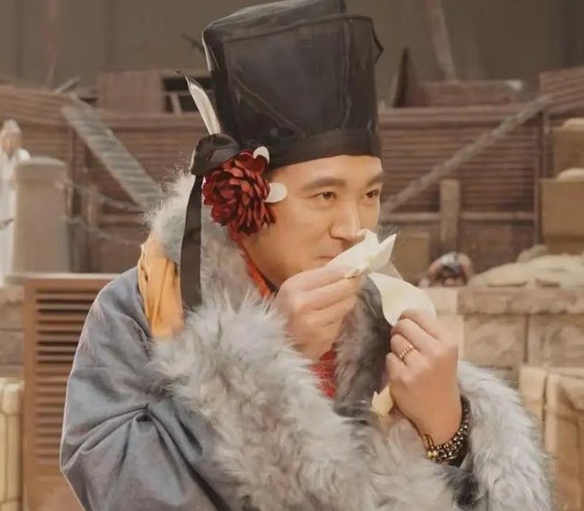 张嘉元演技差用“爱豆”开脱 惹怒章子怡开骂：别做人设！