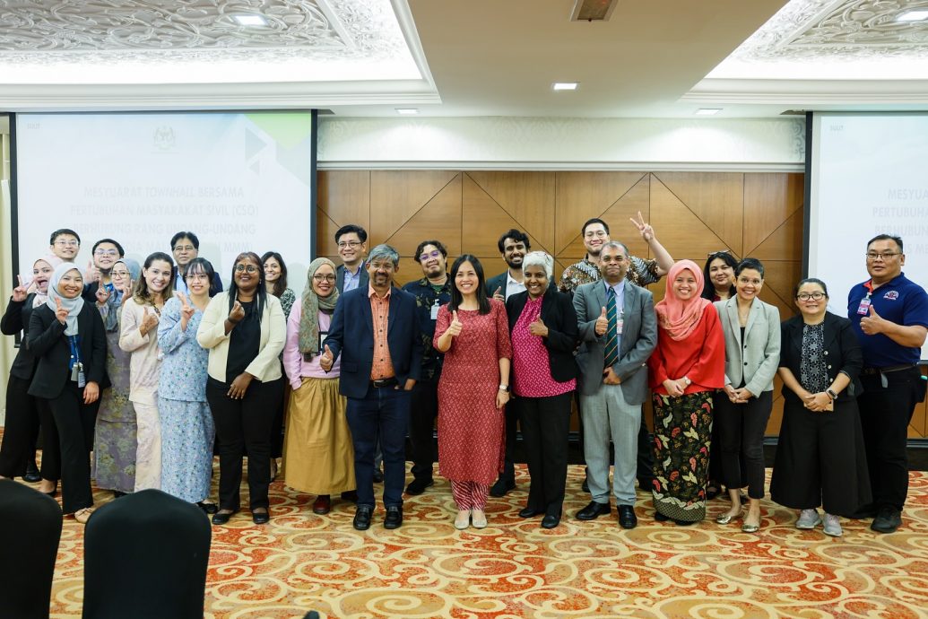 张念群:媒体理事会法案及马新社法令修正案预计明年2月26日在国会提呈二读及三读/亿佩处理