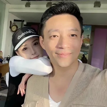 张颖颖爆汪小菲买水军洗白 抖出结婚第2年就出轨！