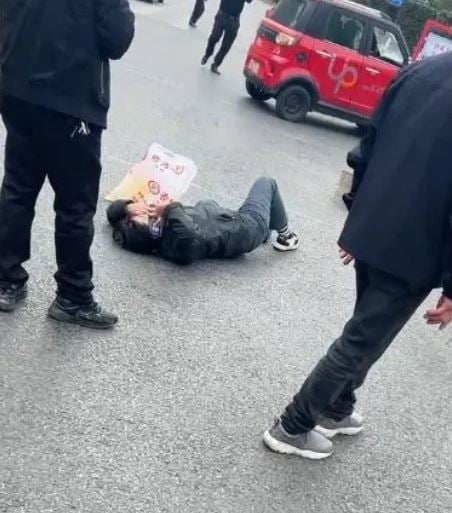 撞了她娶了她！ 37岁男撞伤23岁女生 长期照顾成夫妻：她先表白