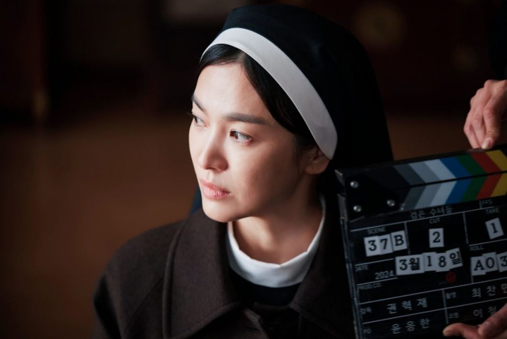 新戏突破尺度演修女 宋慧乔抽烟长达半年