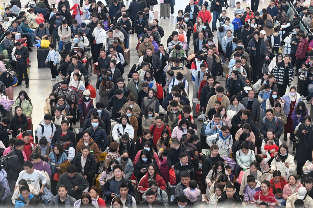 春节假期八天中国全社会跨区域人员流动量超23亿人次