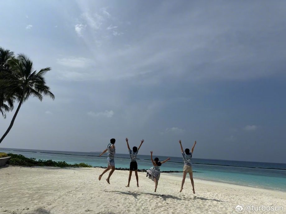 晒热舞视频庆结婚15周年 邓超喊话孙俪：对我温柔一点