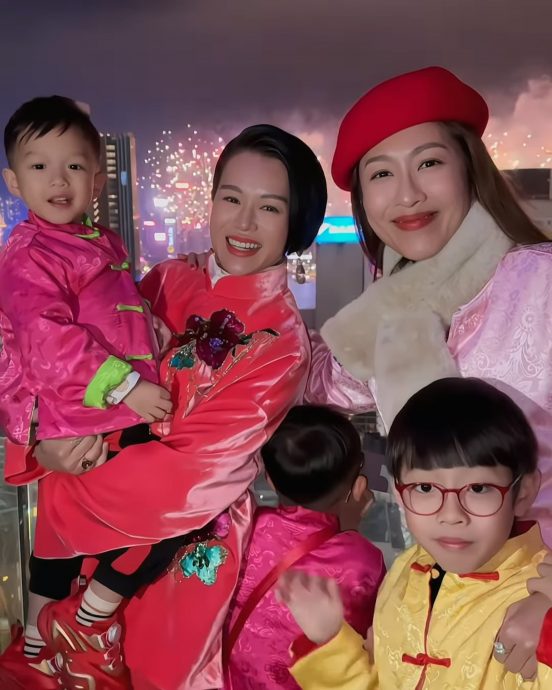 曾传与胡杏儿有心结 佘诗曼看烟花同场不同框