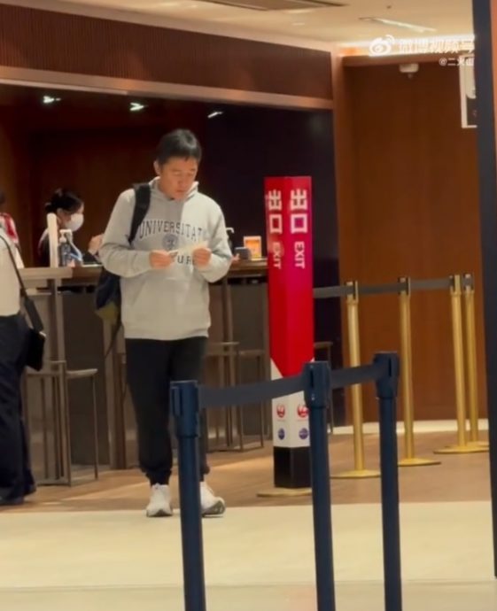 杜琪峰北海道堪景照流出 与梁朝伟隔27年合拍黑帮片