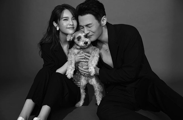 杨丞琳婚礼1周年首曝婚纱照 网惊：办过喜宴？