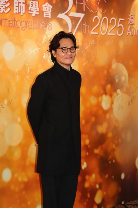 林峰自嘲NG少 获摄影师票选最具魅力男演员奖