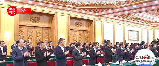 民营企业的春天来了！座谈会上发言的是宇树科技的90后王兴兴