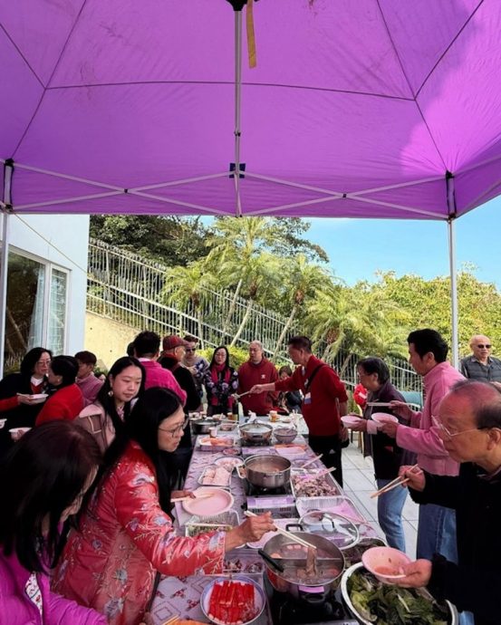 汪阿姐年初二开放门户 近50艺人挤爆豪宅