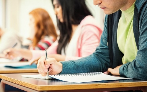 没考SPM求职屡碰钉 3辍学青年悔不当初