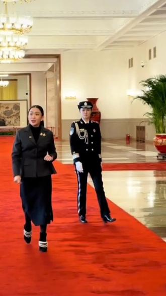 泰首相谈访华趣事 “我的女保镖英姿飒爽又专业” 