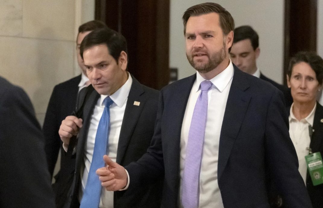 特朗普“铁三角”将访欧 料将公布对乌承诺