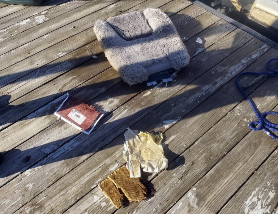 特朗普拒绝前往华府坠机现场 反问记者难道要去游泳