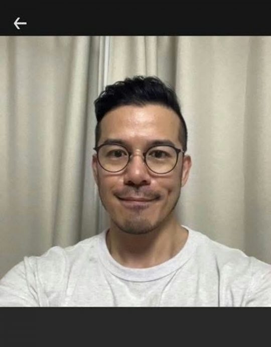 疑转行当电召车司机 沈震轩开宝马接客评分高