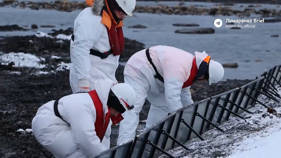看世界 ) 中国货船搁浅库页岛 俄罗斯启紧急状态