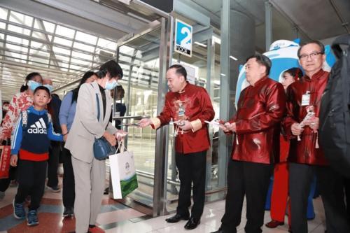 看世界)泰旅游业备受打击 机场春节纪念品迎中国客