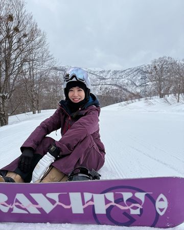 离婚后首个情人节飞日本滑雪 杨千霈谢家人成全
