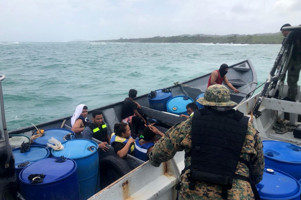 美国拒绝入境 移民船只沉巴拿马外海8岁女童丧命