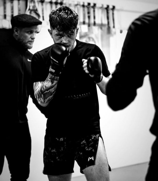 英国MMA新秀与Taylor Swift同名同姓突爆红 假设见到天后想跟她说⋯⋯