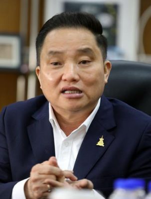 补图//全国/雪政府加强监督和提高主题乐园安全标准