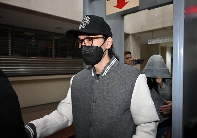 被列命案被告后首发声!李威:因果业力来了