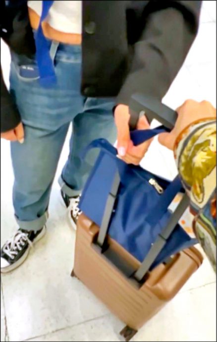 被狮城狂迷跟踪抢行李 曹雅雯吓到报警直喊：你很恐怖