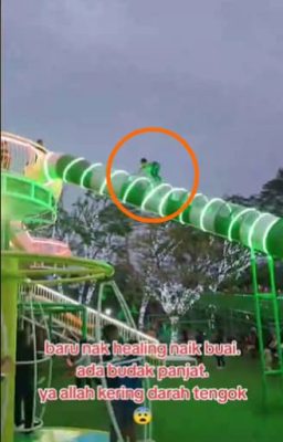 视频|10岁孩童无人顾 逆向爬滑梯至高处吓坏民众