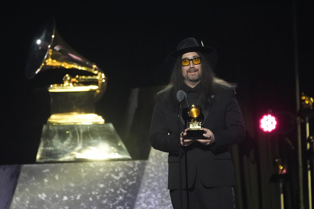 贝文丝首夺格林美年度专辑 泰莱入围6项全杠龟