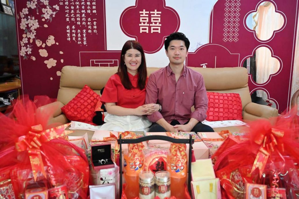 过大礼晒恩爱照 黄诗怡情人节结婚 办两天喜宴