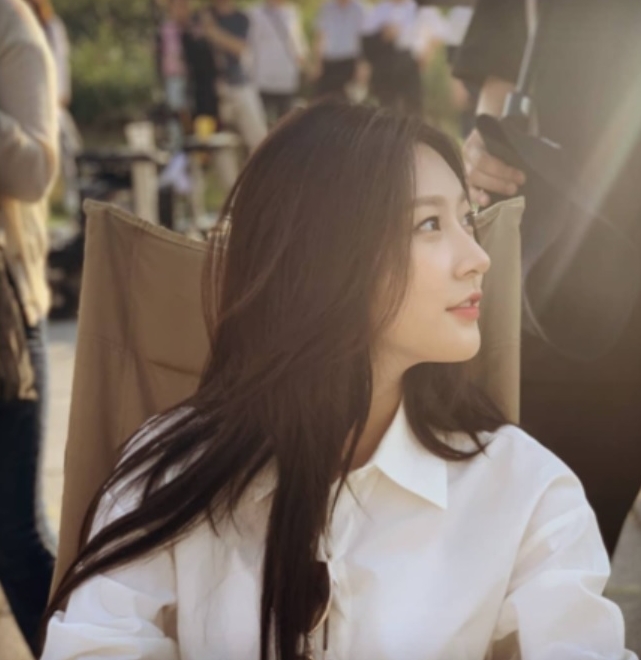 金赛纶生前后发文悼念文彬 青涩合照惹泪:在天上团聚