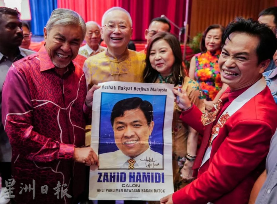 阿末扎希团拜巧遇故人儿 珍惜乡情延续两代人