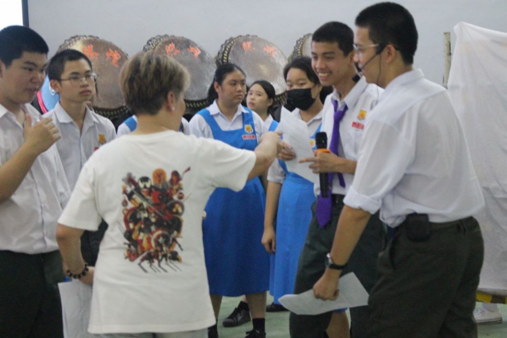 霹：学海学记/校园报道/模拟场景亲身经历  兴中杜绝校园霸凌