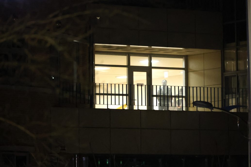 韩国8岁女童遭教师割颈身亡 嫌犯曾患抑郁数日前扭断同事手臂