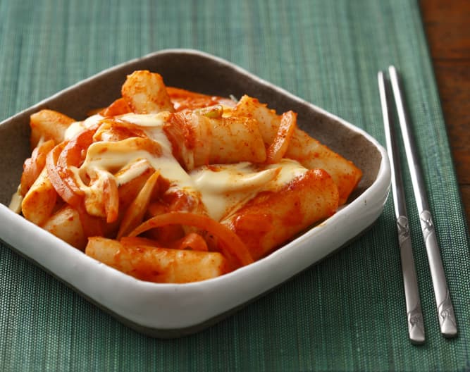 韩国人饮食习惯改变 辣炒年糕传统小吃店逐年倒闭