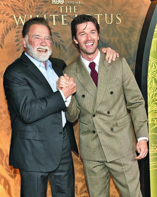 首映舍穿男友LV华服 Lisa想挑战拍动作片