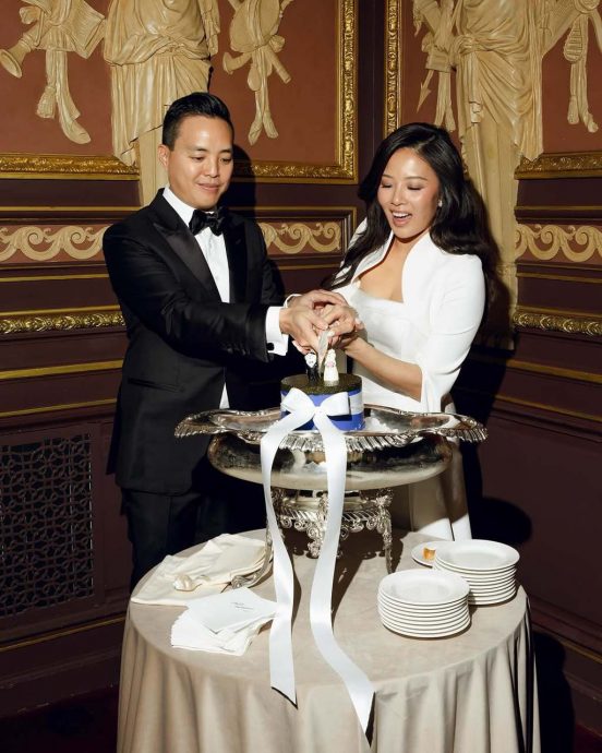 高凌风女儿葛晓洁结婚 嫁艾美奖导演甜喊当杨太太