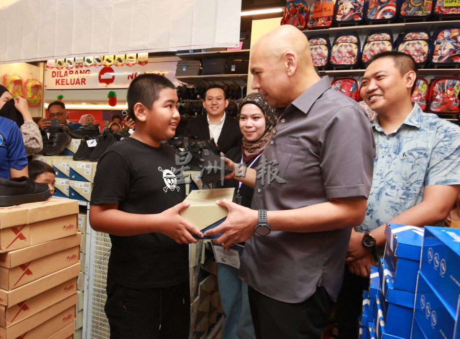 243场返校慈悯促销活动 全国174超市服装店参与