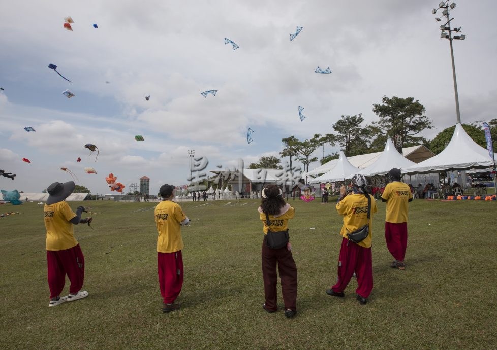 星角摄/跟着风去旅行,来巴西古当风筝山看风筝