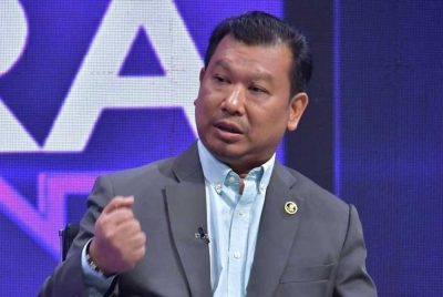 伊党领导班底需改革