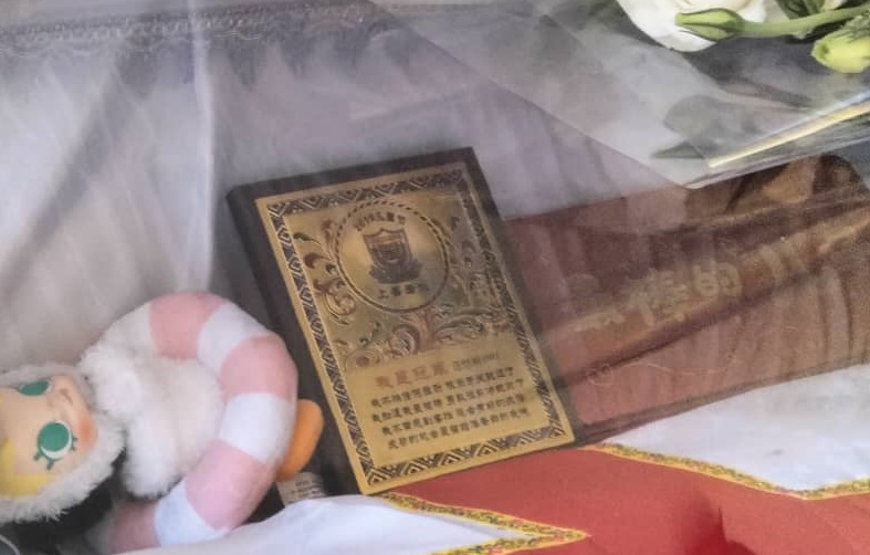 (全国版)越南女子疑酒驾撞死恒毅毕业生案 POPMART玩偶放灵柩陪上路