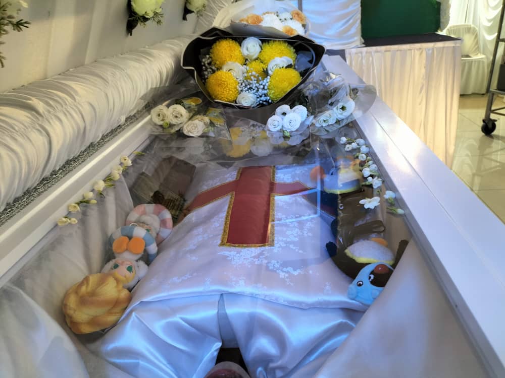 (全国版)越南女子疑酒驾撞死恒毅毕业生案 POPMART玩偶放灵柩陪上路