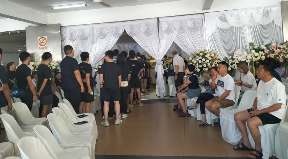 （全国版）越南女子酒驾撞死恒毅毕业生 女司机已被保释外出 父亲怒问“公平吗？”