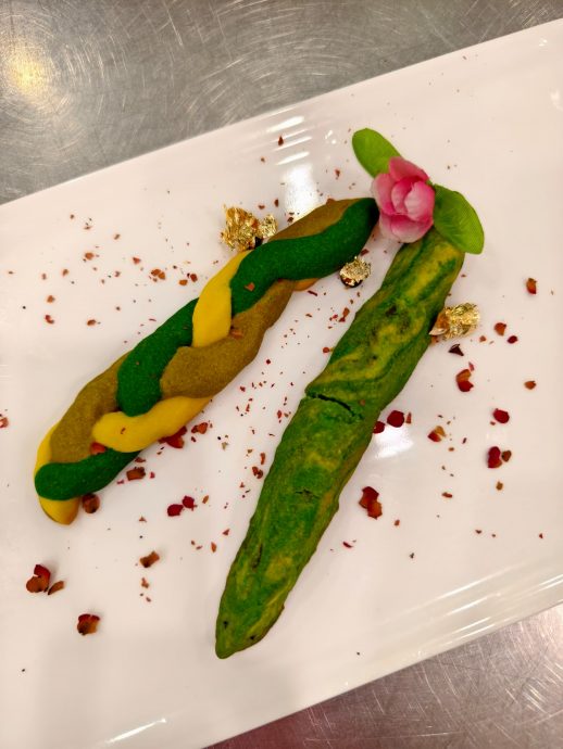 （初十）陈慧恬、邱诗凌、彭诩越及黄诗琦：创意蛇饼庆己巳年