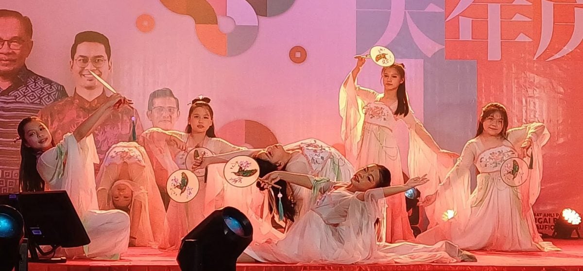 (大北马)主文//莫哈末道菲主办的“大年庆元宵”吸引千人到场支持